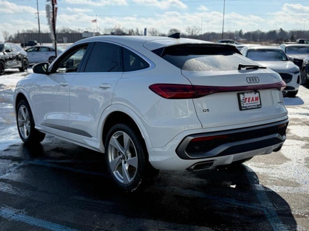 New 2025 Audi Q5 2.0T Premium Plus SUV