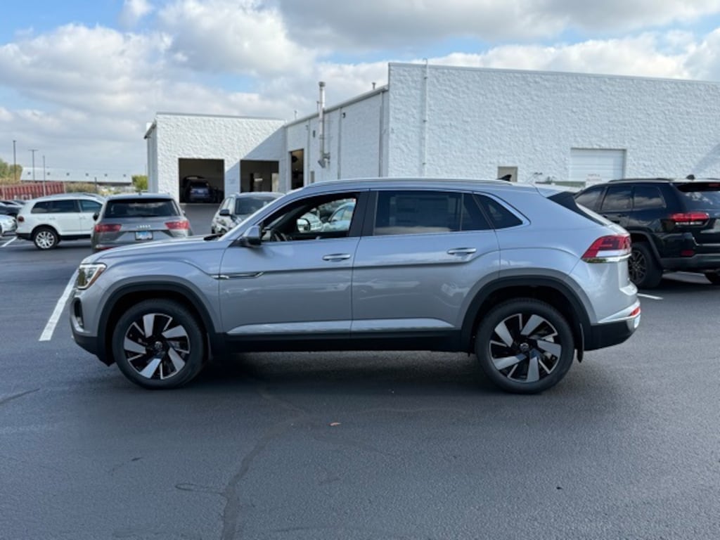 New 2026 Volkswagen Atlas Cross Sport 2.0T SEL SUV