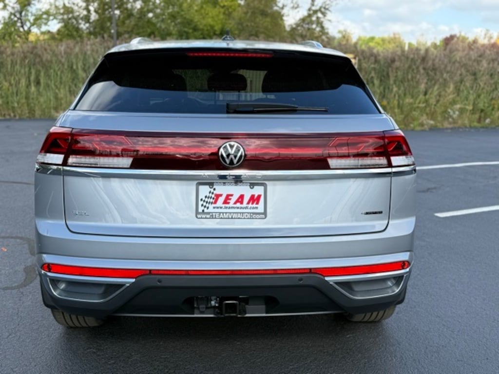 New 2026 Volkswagen Atlas Cross Sport 2.0T SEL SUV