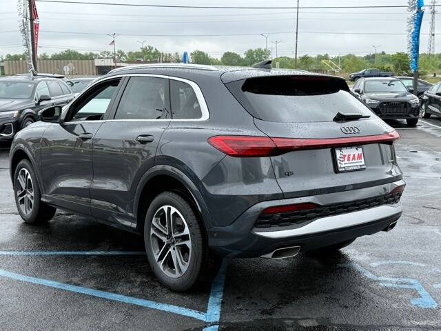 2025 Audi Q5 2.0T Premium photo 4