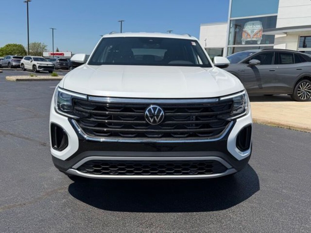 New 2026 Volkswagen Atlas Cross Sport 2.0T SE SUV