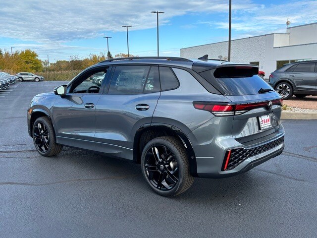 2026 Volkswagen Tiguan SE R-Line Black photo 2