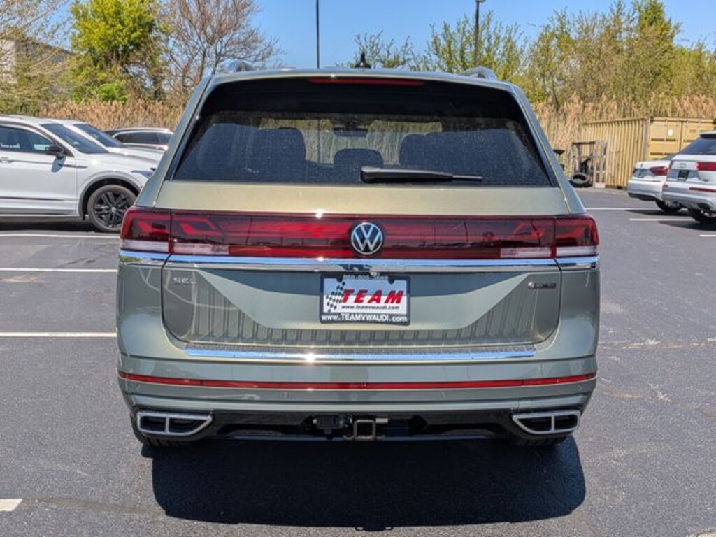 New 2026 Volkswagen Atlas 2.0T SEL Premium R-Line SUV