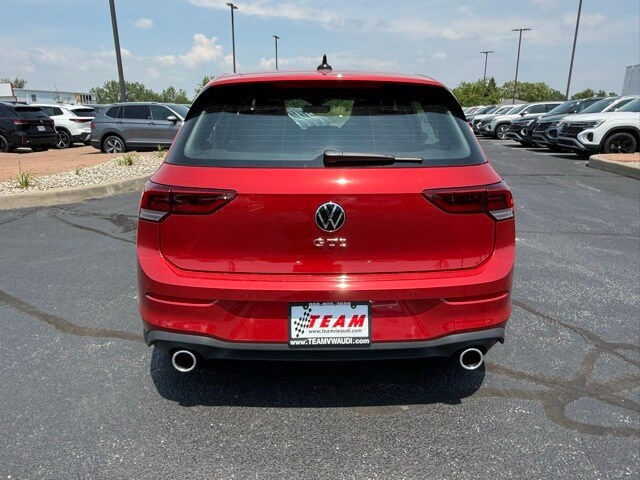 2025 Volkswagen Golf GTI SE photo 4