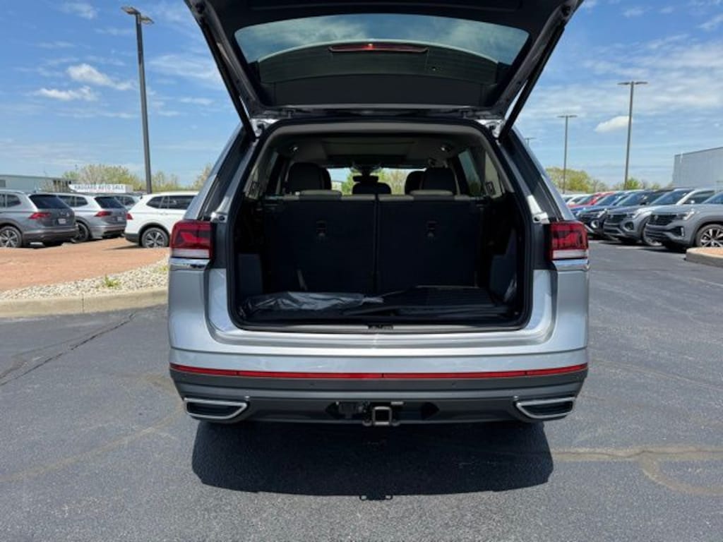 New 2025 Volkswagen Atlas 2.0T SEL SUV