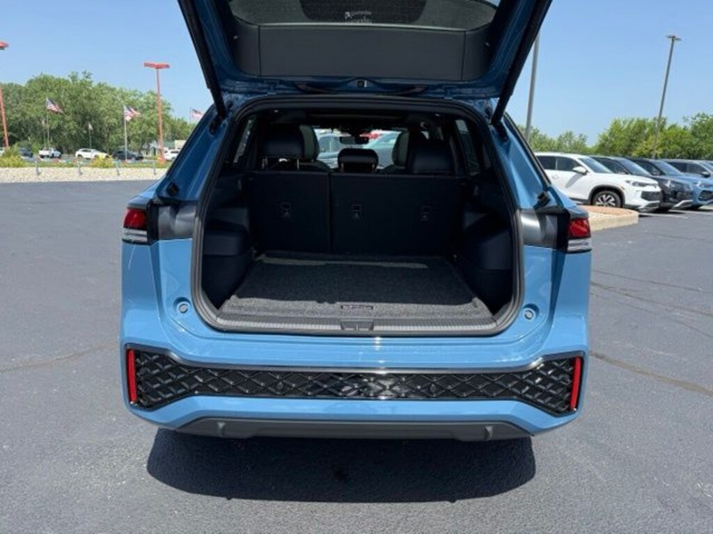 New 2026 Volkswagen Tiguan 2.0T SE R-Line Black SUV