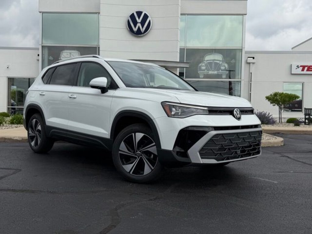 New 2026 Volkswagen Taos 1.5T SE SUV