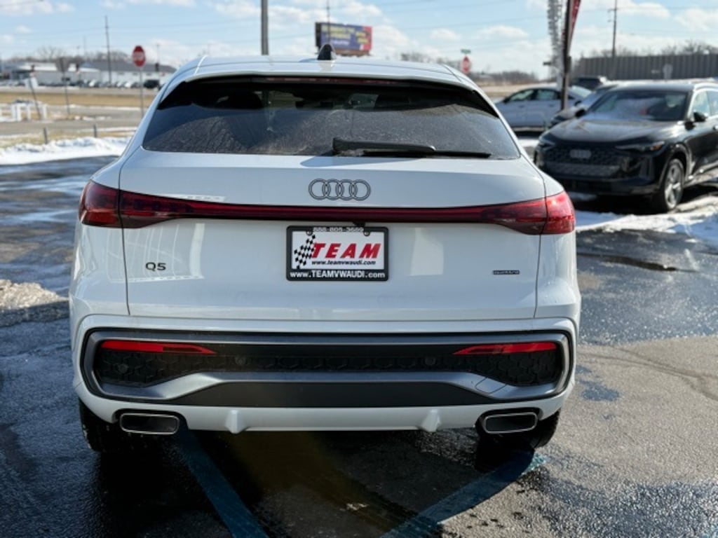 New 2025 Audi Q5 2.0T Premium Plus SUV