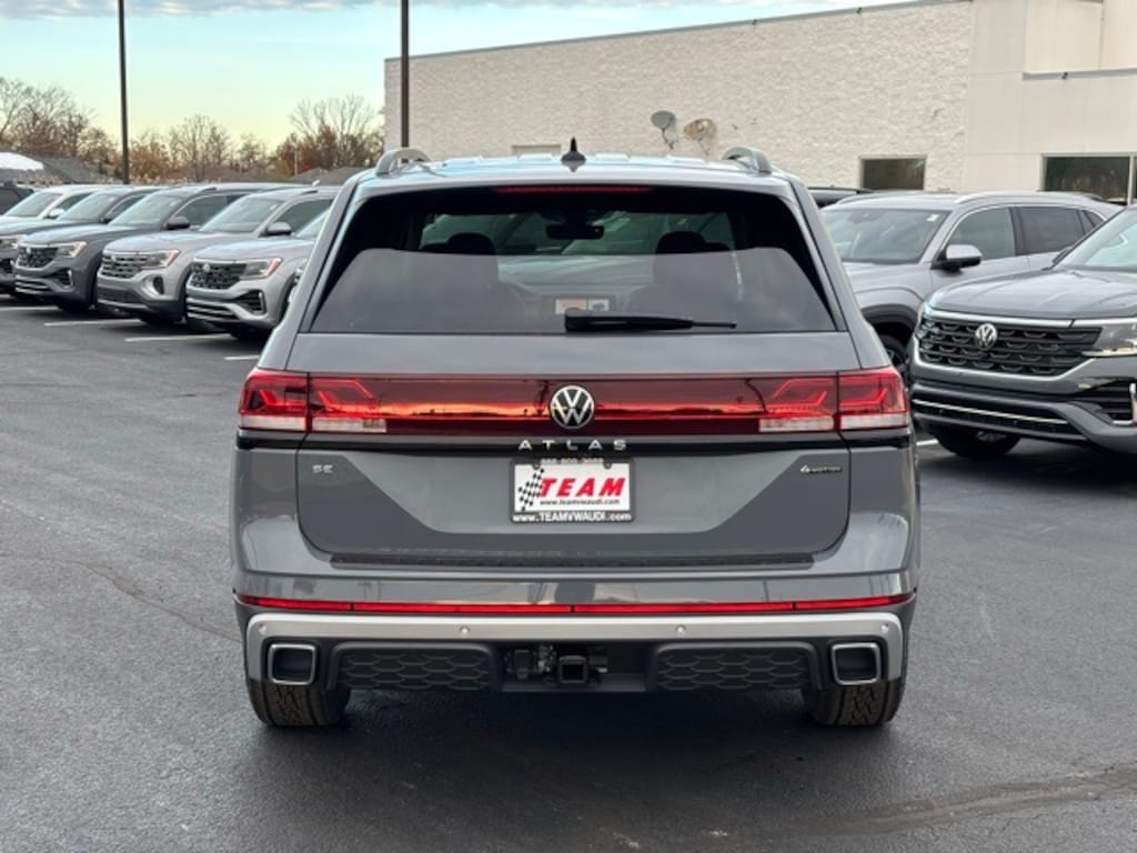 New 2026 Volkswagen Atlas 2.0T Peak Edition SUV