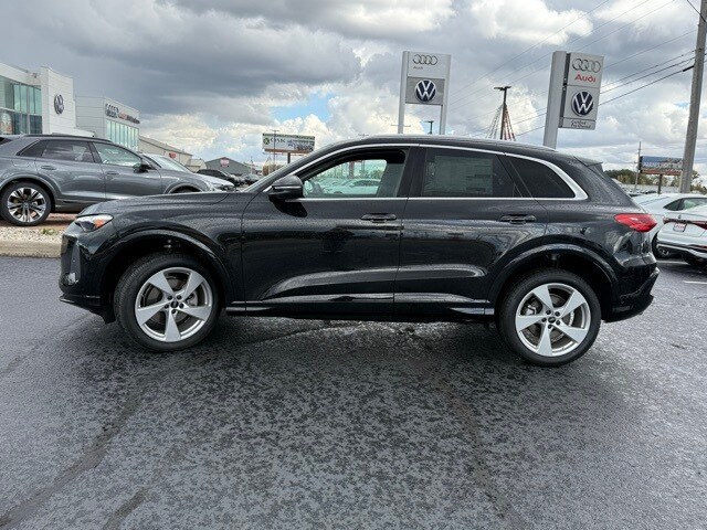 2025 Audi Q5 2.0T Premium Plus photo 4