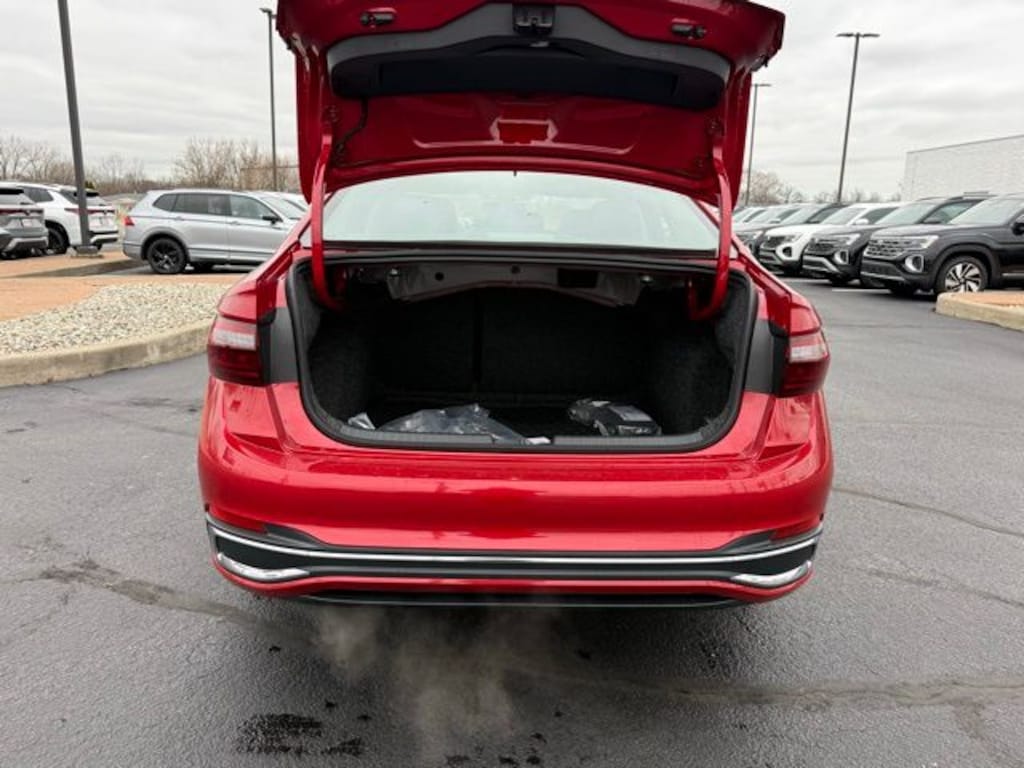 New 2026 Volkswagen Jetta 1.5T SEL Sedan