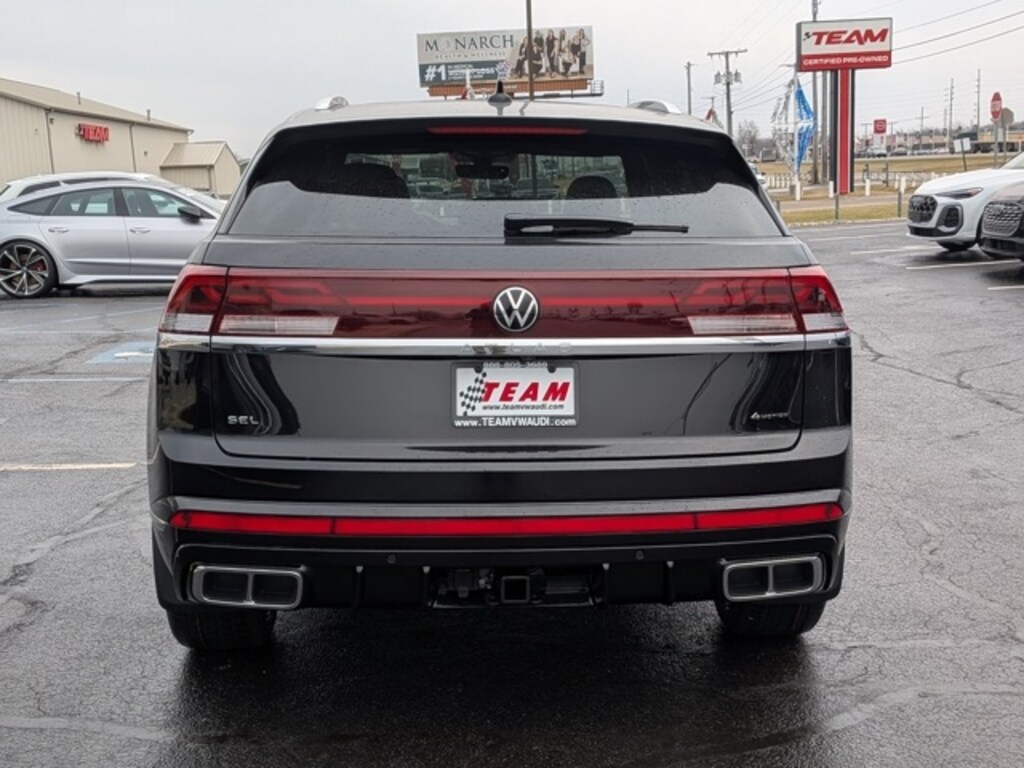 New 2026 Volkswagen Atlas Cross Sport 2.0T SEL Premium R-Line SUV