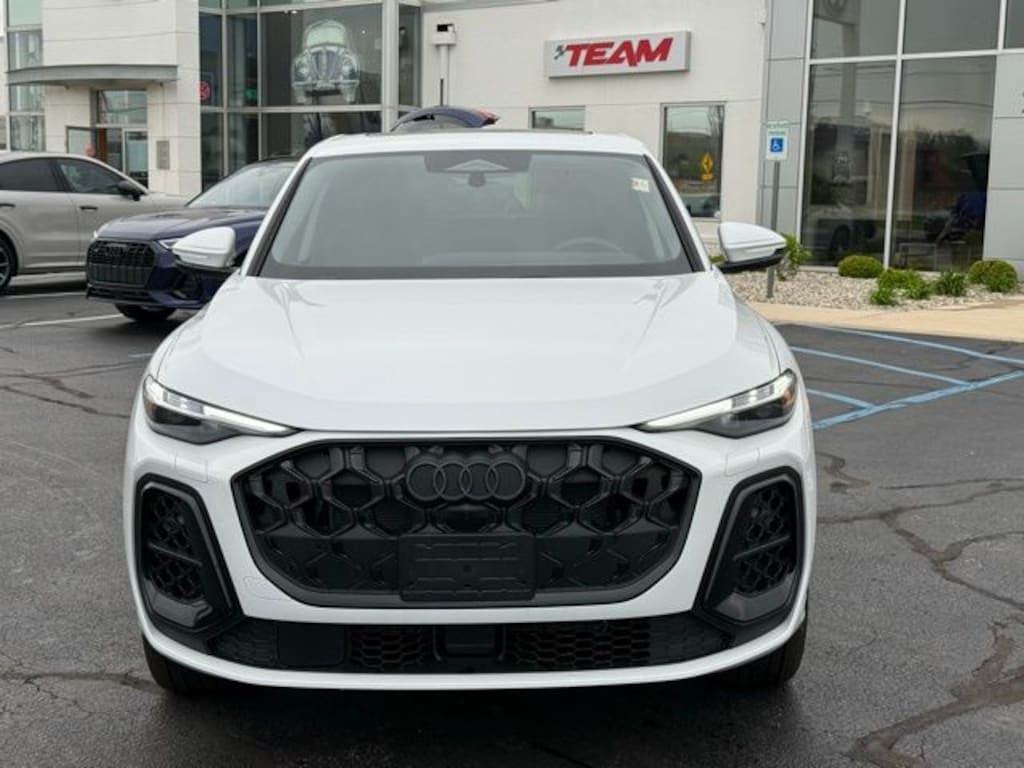 New 2026 Audi Q5 2.0T Premium Plus SUV