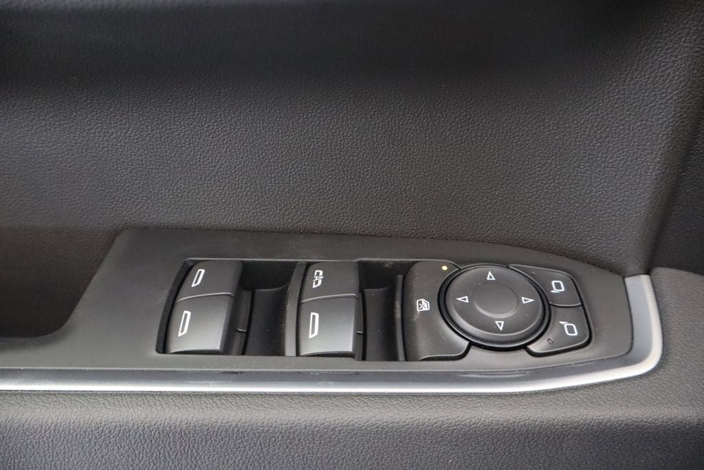 2026 GMC Sierra 1500 SLE - Photo 18