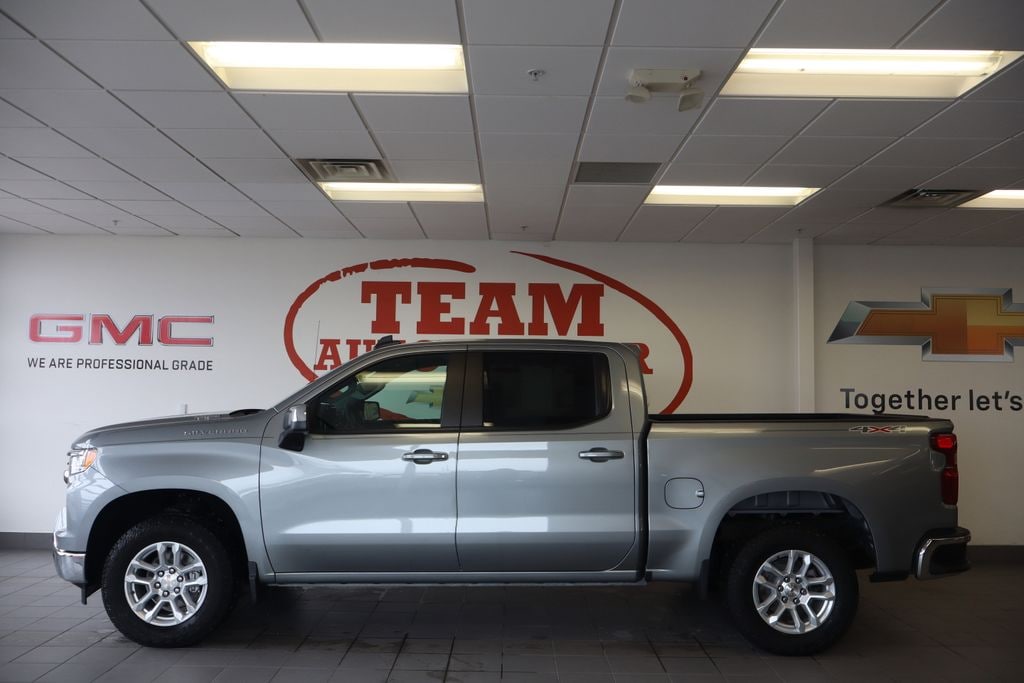 Used 2024 Chevrolet Silverado 1500 LT Truck