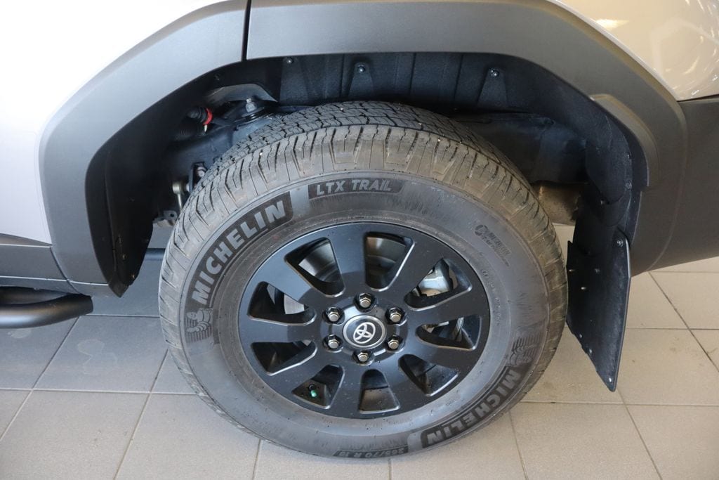 2024 Toyota Land Cruiser First Edition - Photo 8