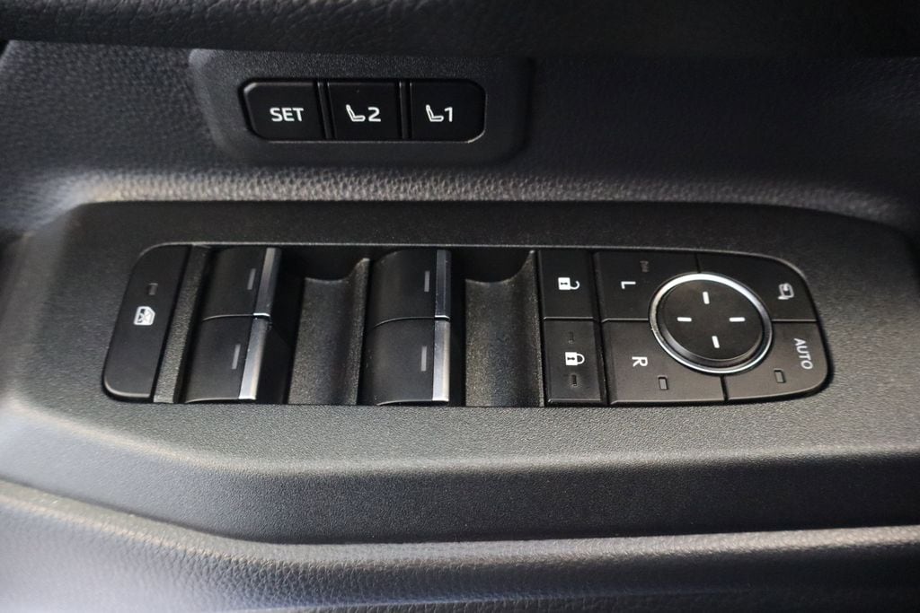 2024 Toyota Land Cruiser First Edition - Photo 20