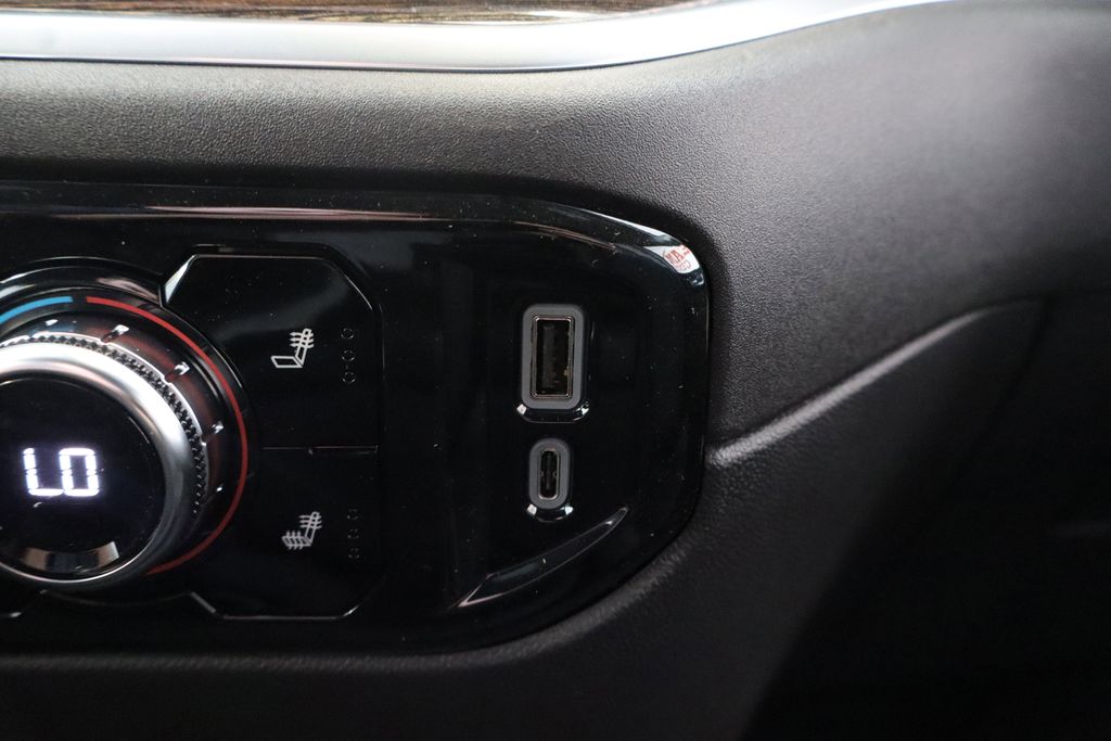 2026 GMC Sierra 1500 SLE - Photo 25