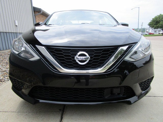 Used 2019 Nissan Sentra SV with VIN 3N1AB7AP0KY324743 for sale in Denison, IA