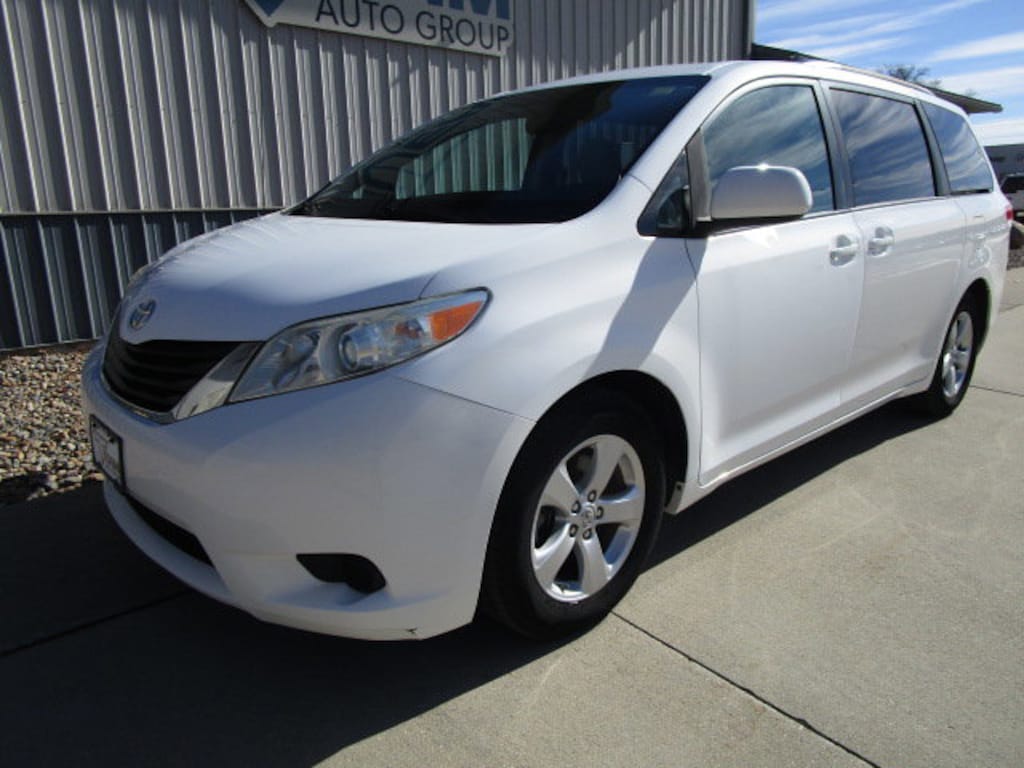 Used 2011 Toyota Sienna LE Van