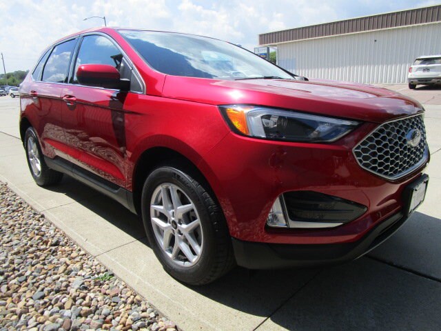 2023 Ford Edge SEL photo 3