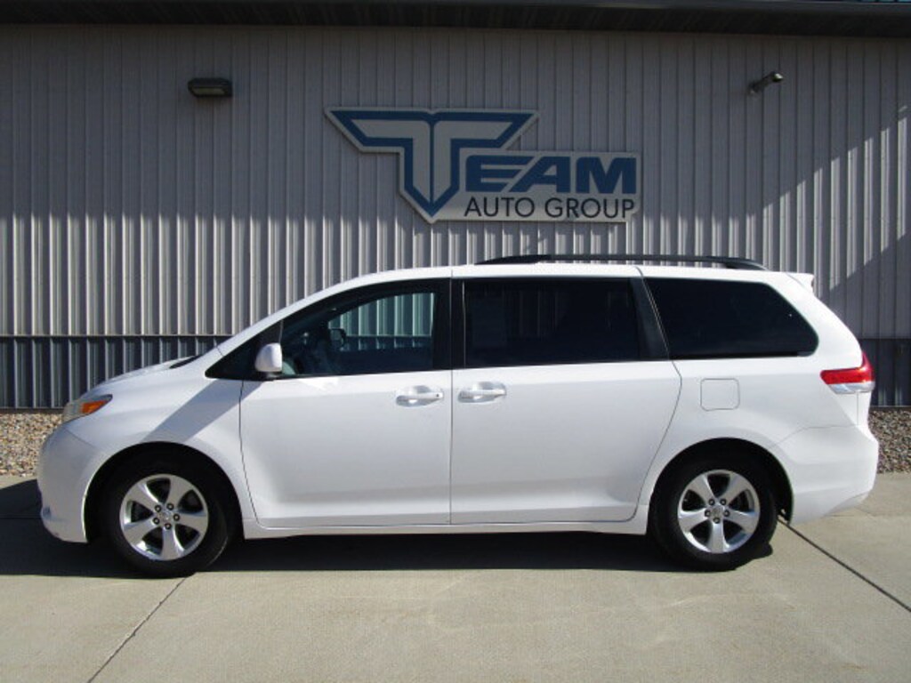 Used 2011 Toyota Sienna LE Van