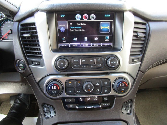 2015 Chevrolet Suburban LTZ - Photo 17
