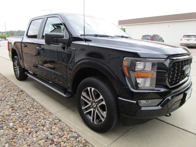 2023 Ford F-150 XL photo 3
