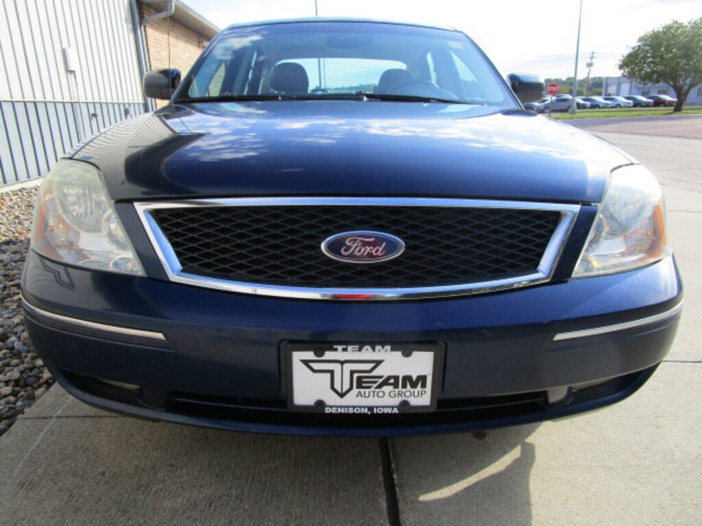 Used 2005 Ford Five Hundred SEL Sedan