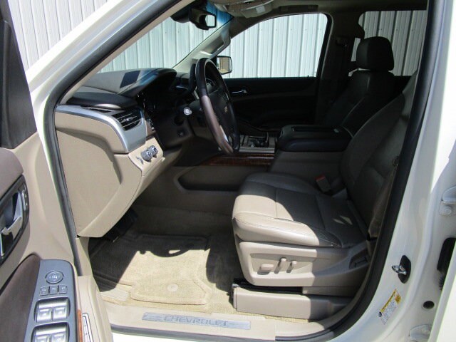 2015 Chevrolet Suburban LTZ - Photo 12