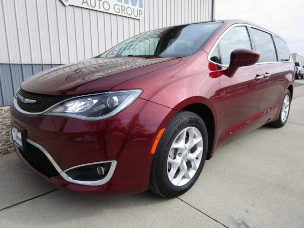 Used 2018 Chrysler Pacifica Touring Plus Touring Plus FWD