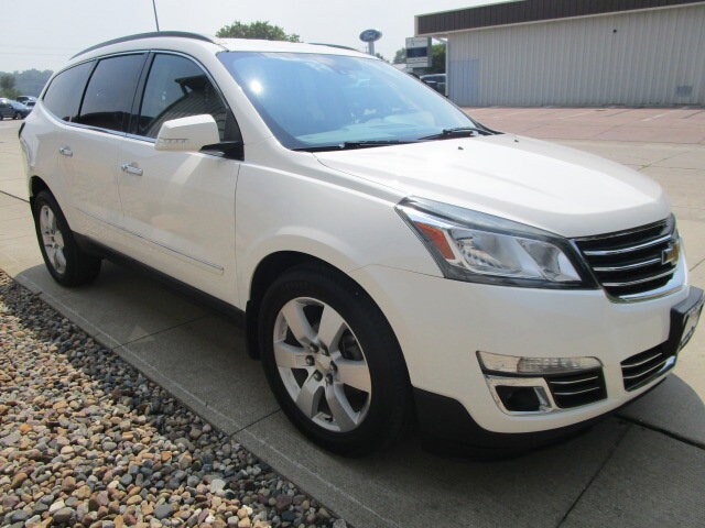 2014 Chevrolet Traverse LTZ photo 3