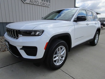 2024 Jeep Grand Cherokee LAREDO X 4X4 Sport Utility