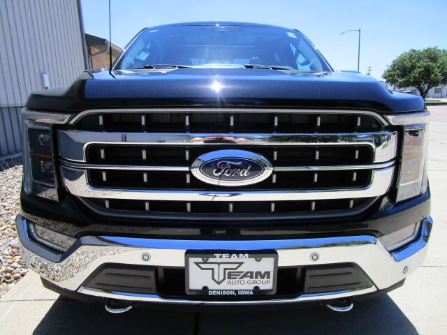 2023 Ford F-150 Lariat photo 2