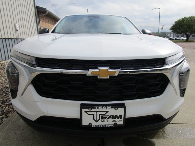 Used 2025 Chevrolet Trax LS with VIN KL77LFEPXSC154180 for sale in Denison, IA