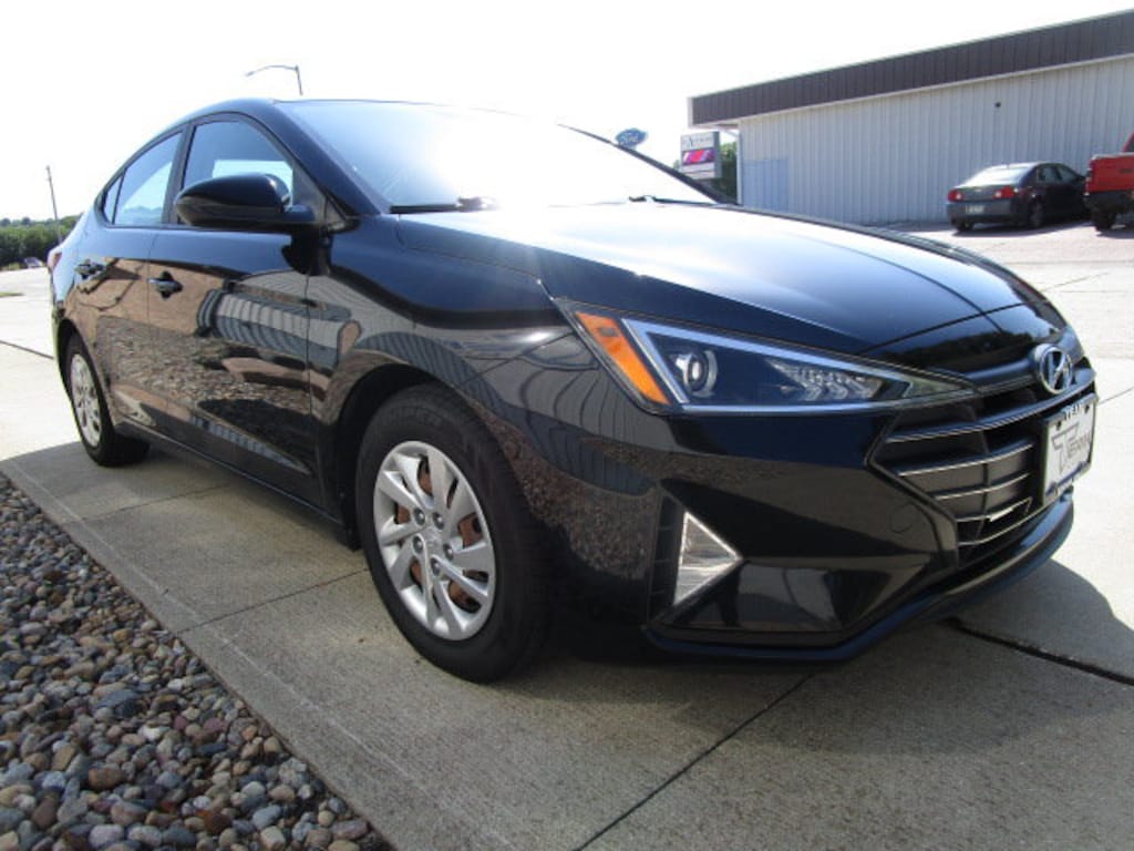 Used 2019 Hyundai Elantra SE SE Manual