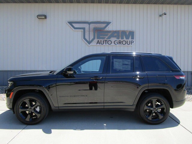 2025 Jeep Grand Cherokee Limited photo 4