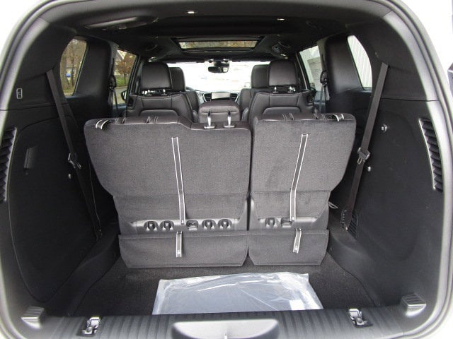 2026 Chrysler Pacifica Select - Photo 8
