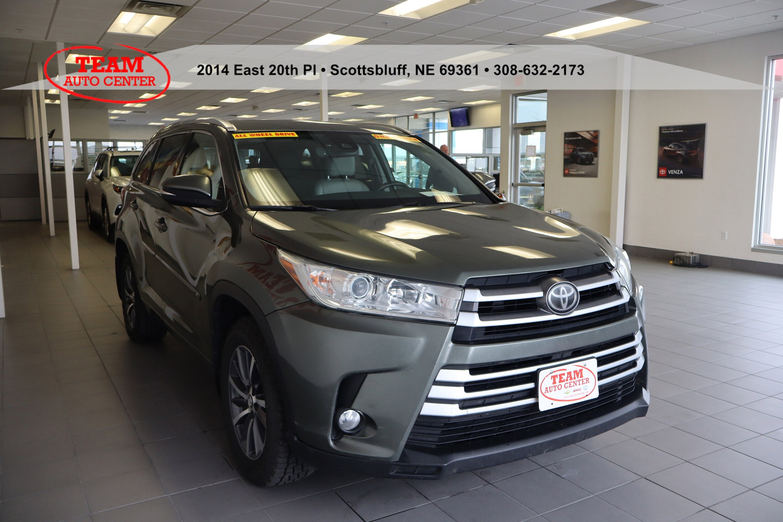 2017 Toyota Highlander SE XLE photo 3
