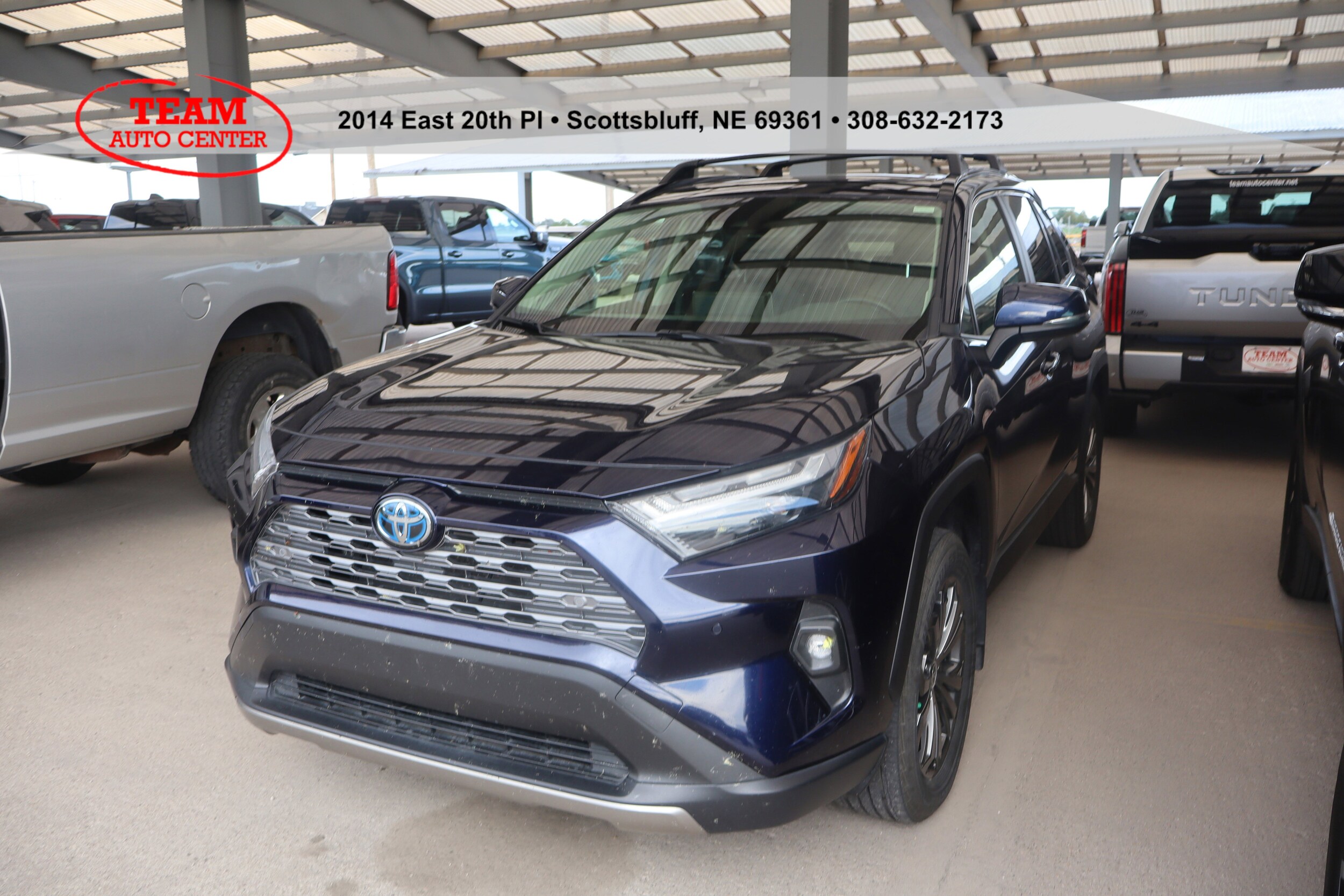 2022 Toyota RAV4 Hybrid Limited photo 2