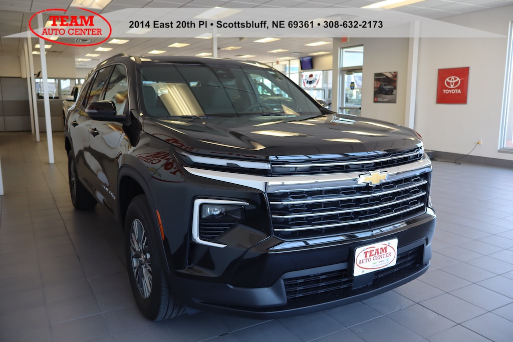 New 2026 Chevrolet Traverse FWD LT SUV