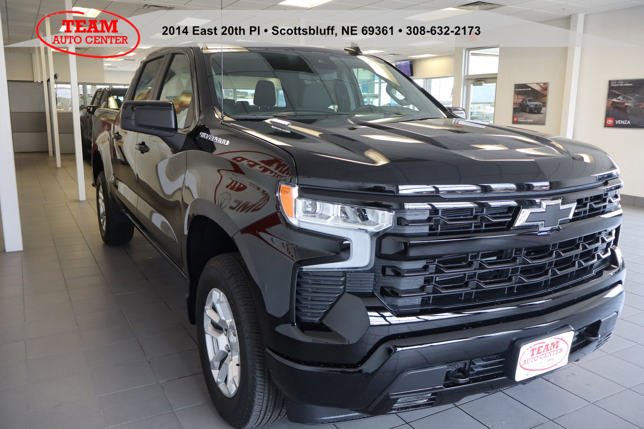 2026 Chevrolet Silverado 1500 RST photo 3