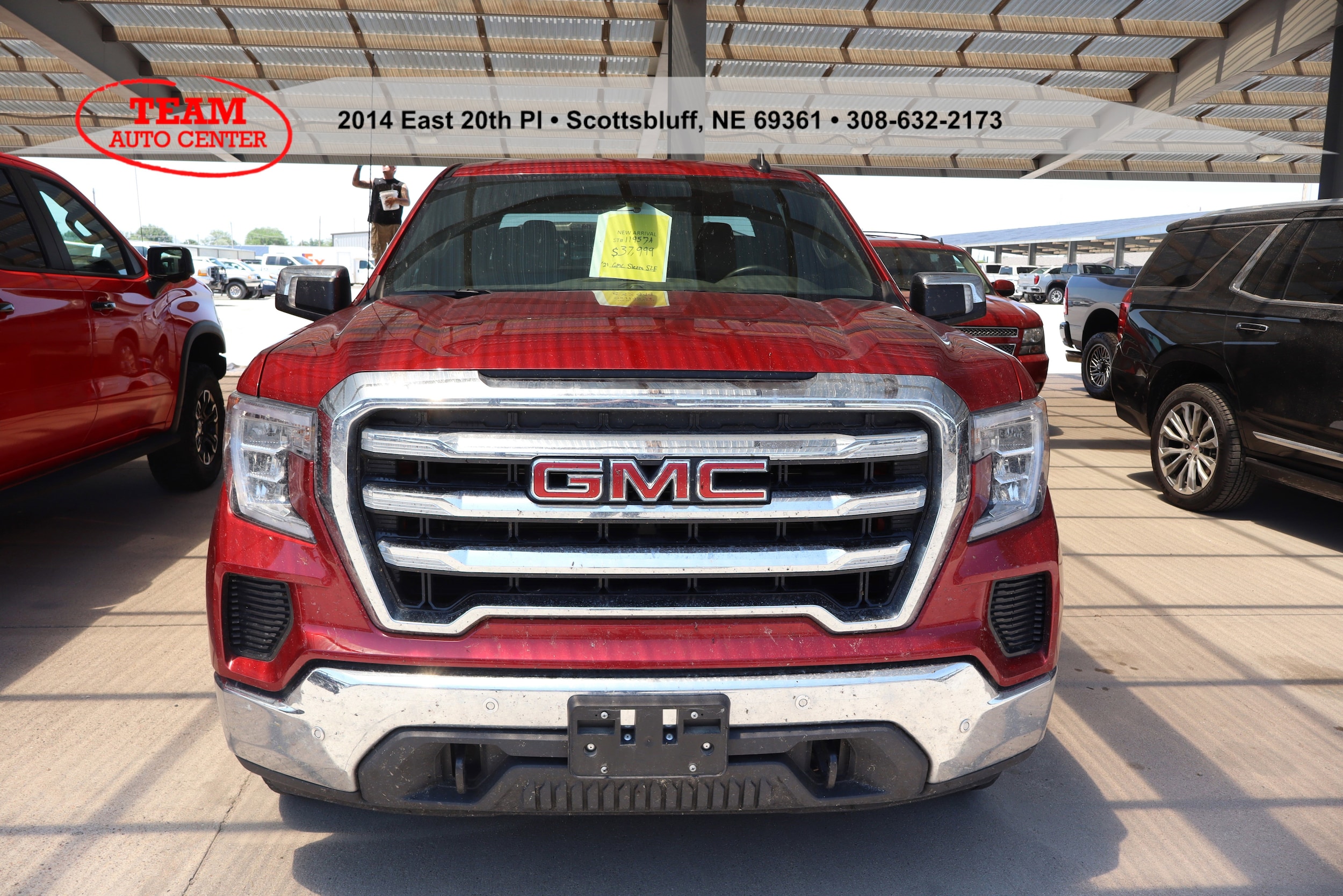 Used 2021 GMC Sierra 1500 SLE with VIN 3GTU9BED3MG281937 for sale in Scottsbluff, NE