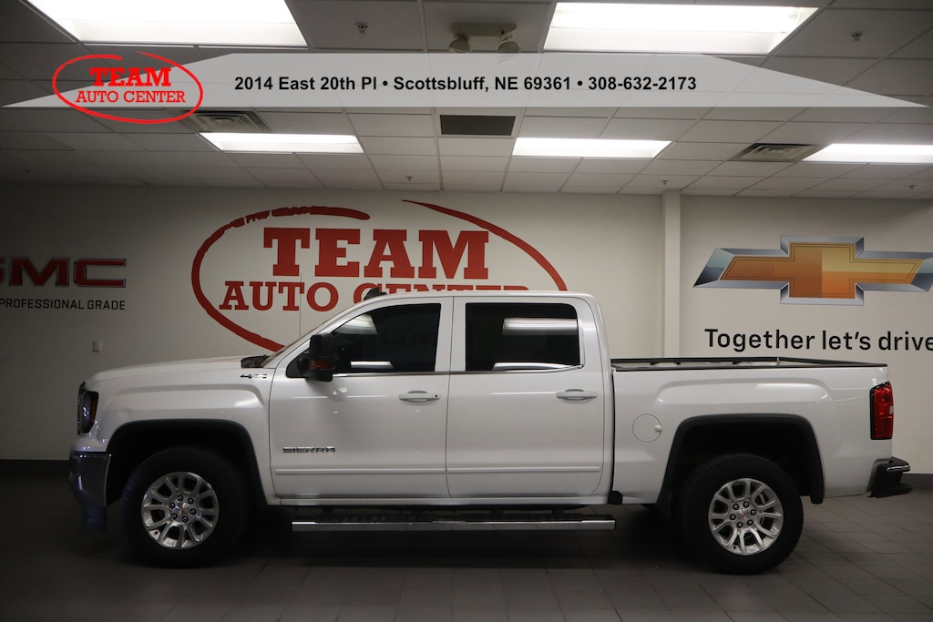Used 2017 GMC Sierra 1500 SLE Crew Cab Pickup