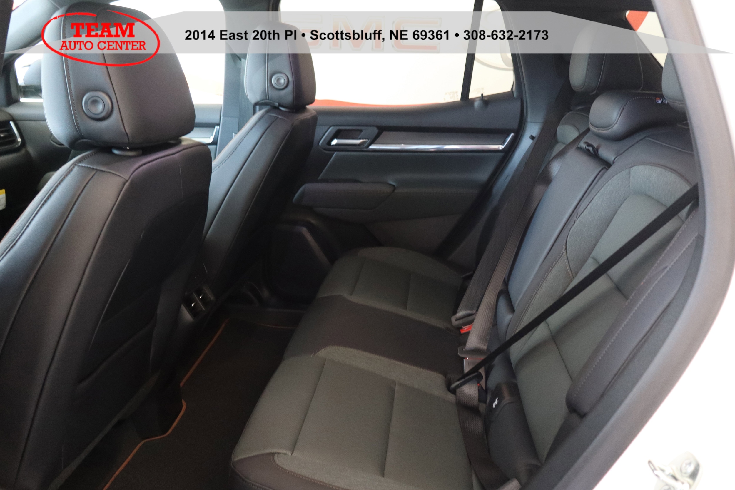 2026 GMC Terrain AT4 - Photo 8
