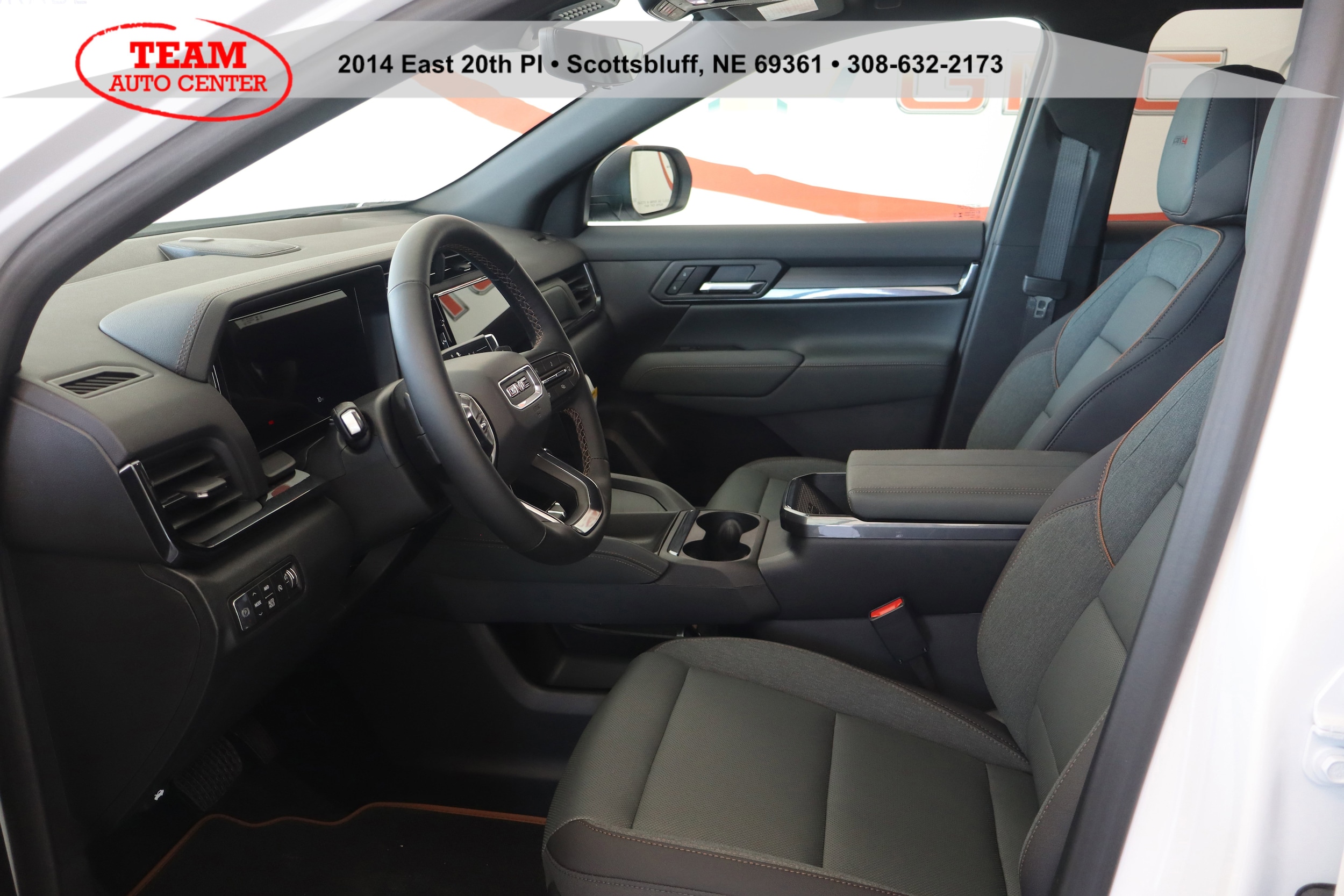 2026 GMC Terrain AT4 - Photo 7