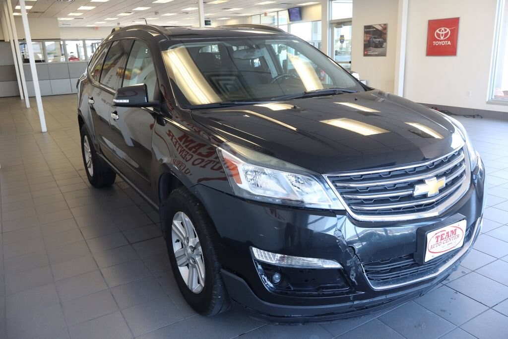 Used 2014 Chevrolet Traverse LT SUV