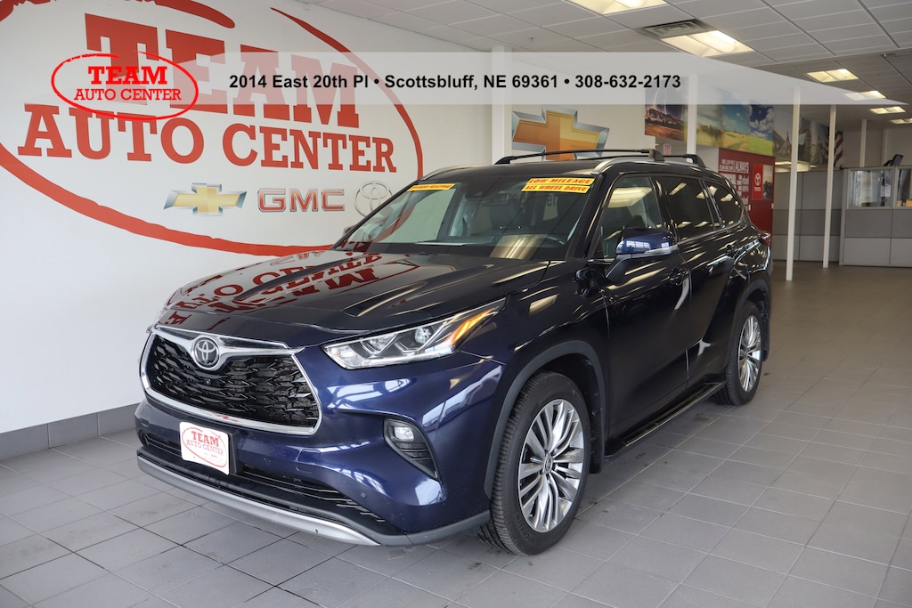 Used 2023 Toyota Highlander L Sport Utility