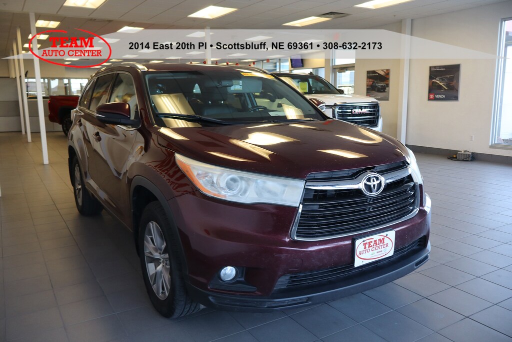 Used 2014 Toyota Highlander XLE Sport Utility