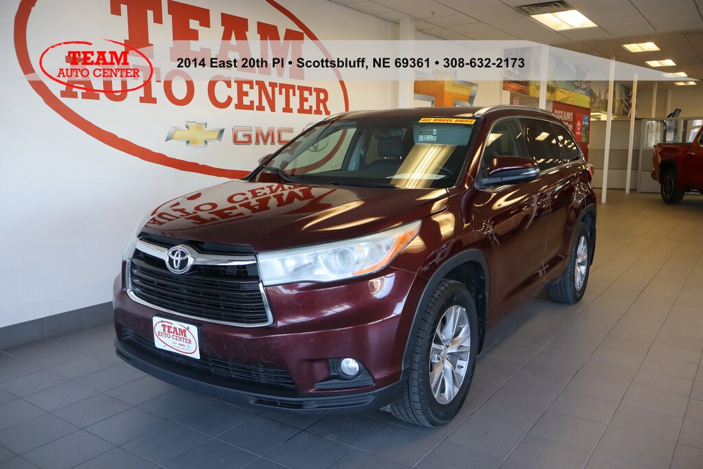 Used 2014 Toyota Highlander XLE Sport Utility